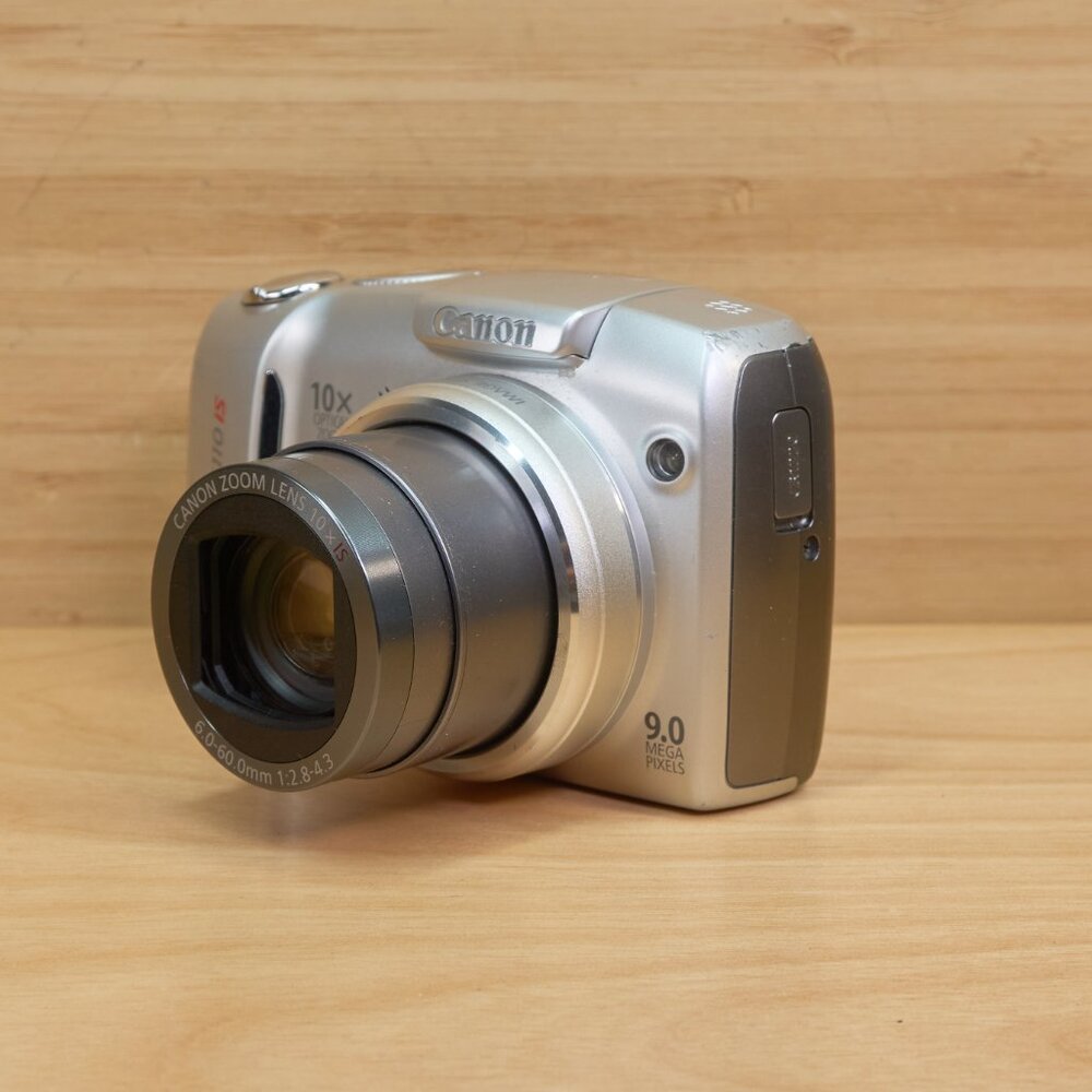 Canon PowerShot SX110IS 9 MP Digital Camera, 10x Optical Zoom, Silver